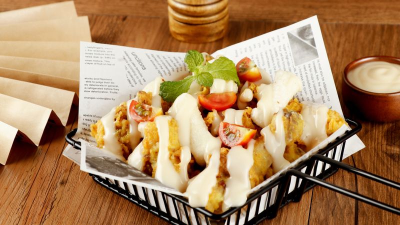 Crispy boneless chicken bites